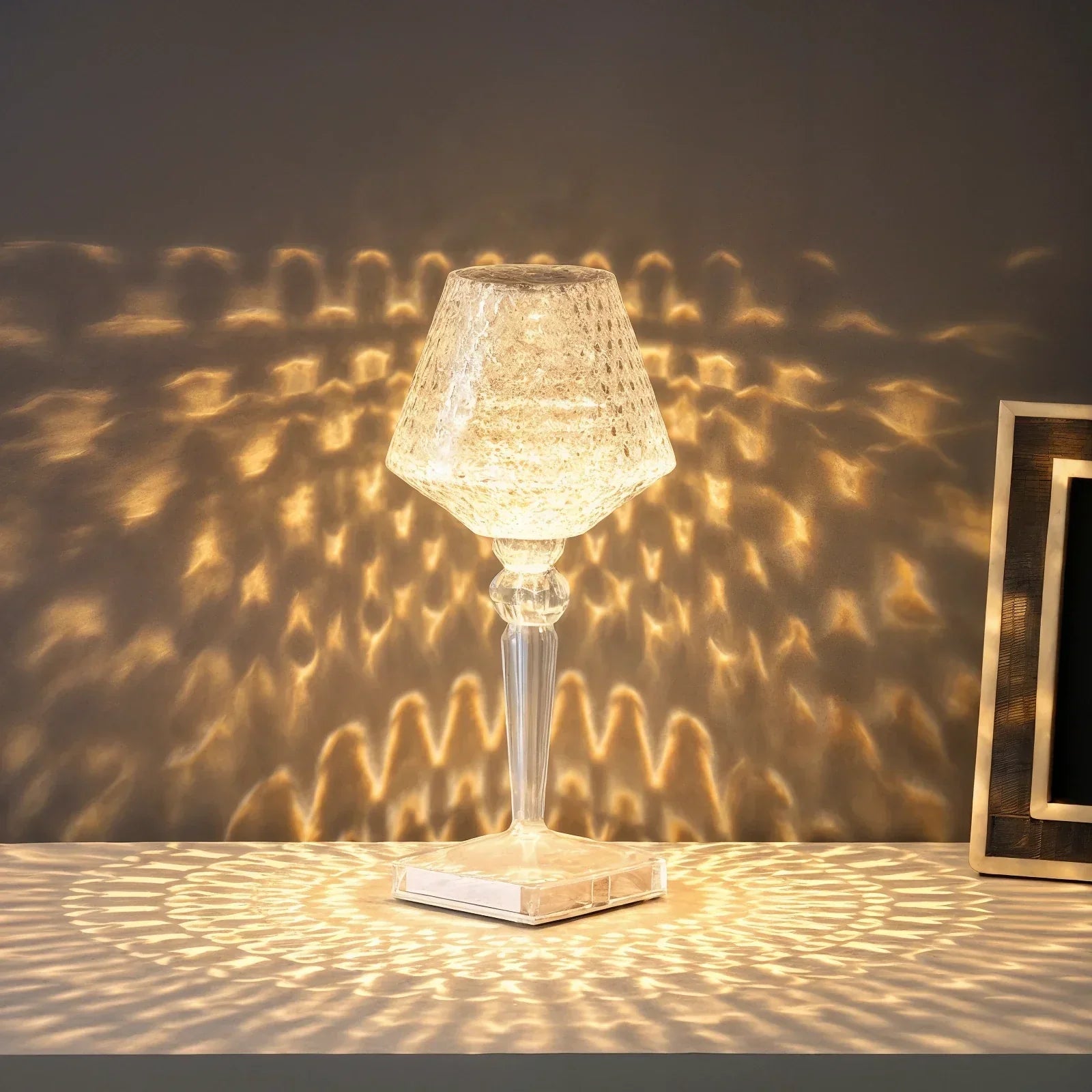 Elegáns Csillogás LED Asztali Lámpa Modern Otthonokhoz és Íróasztalokhoz