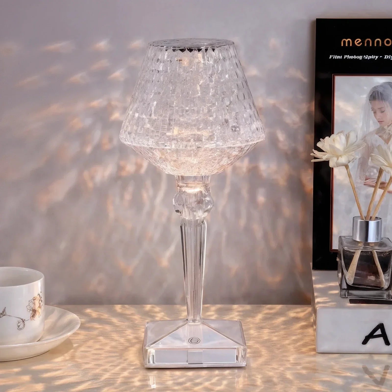 Elegáns Csillogás LED Asztali Lámpa Modern Otthonokhoz és Íróasztalokhoz