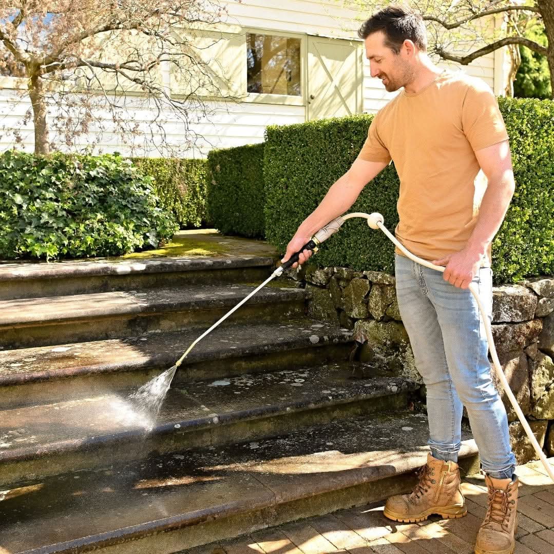 AquaPulse Pro Nagynyomású Vízsugár Tisztító Otthonokra és Kerti Használatra