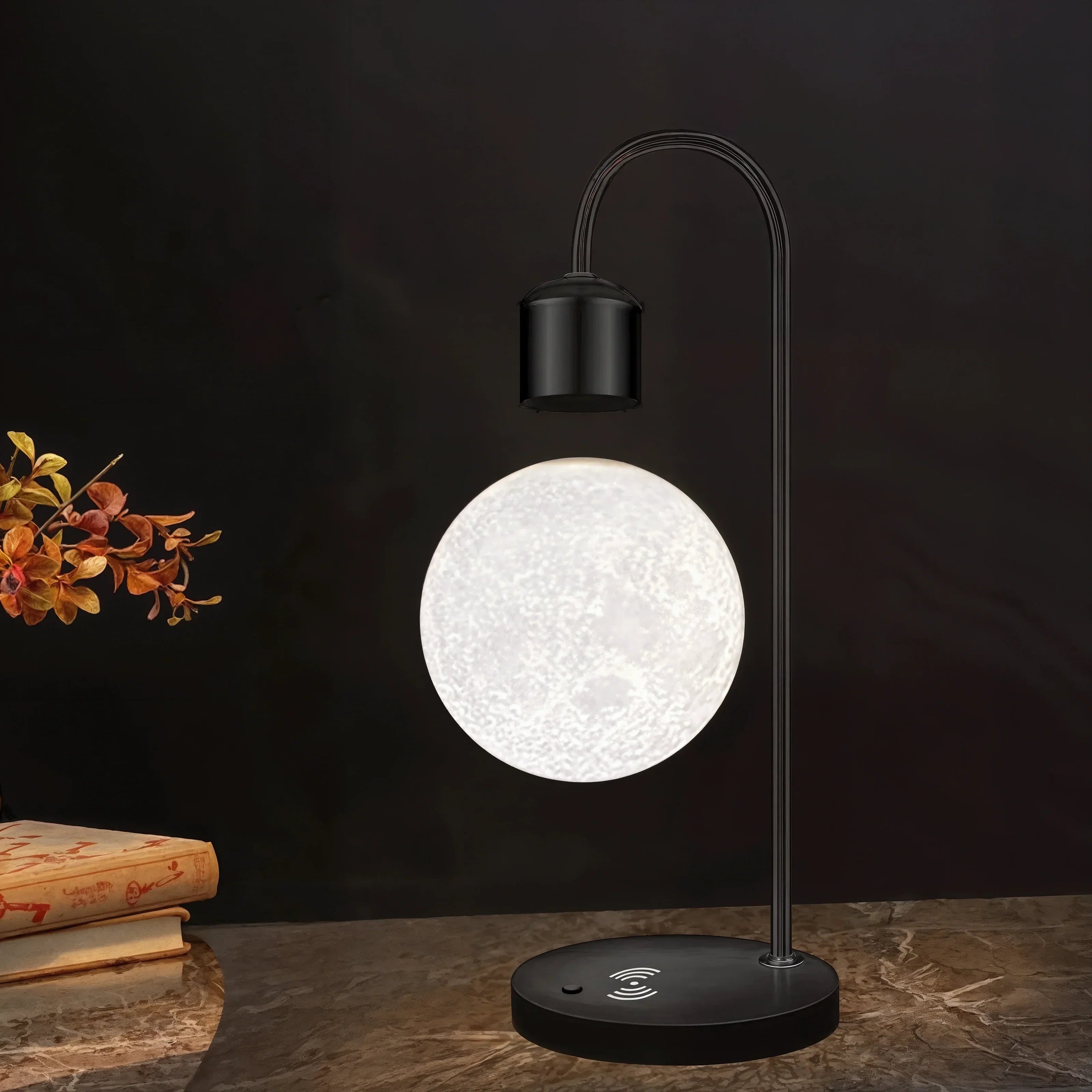 Floating Moon LED bordlampe for myk stemningsbelysning i soverom og kontor