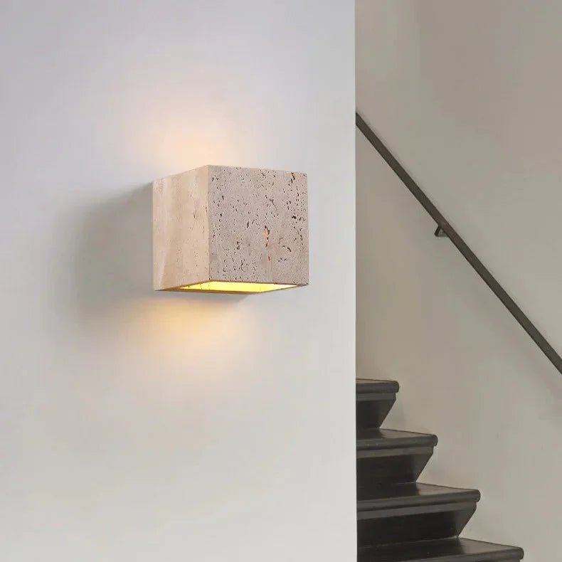 Lampada da parete esterna impermeabile VERTIXA per case e facciate