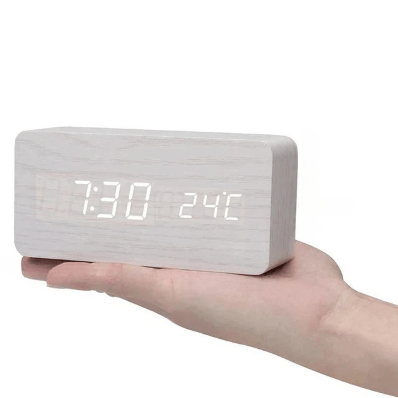 ForestGlow LED Alarm Saati Dijital ve Şık Doğal Ahşap Tasarım