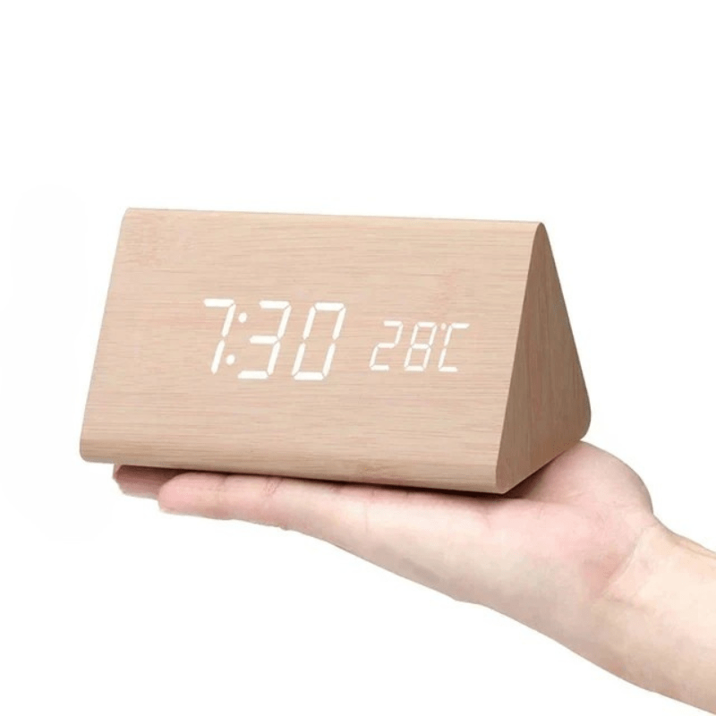 ForestGlow LED Alarm Saati Dijital ve Şık Doğal Ahşap Tasarım
