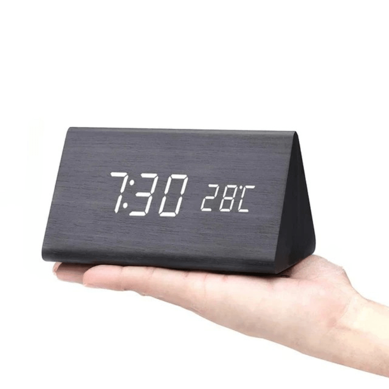 ForestGlow LED Alarm Saati Dijital ve Şık Doğal Ahşap Tasarım