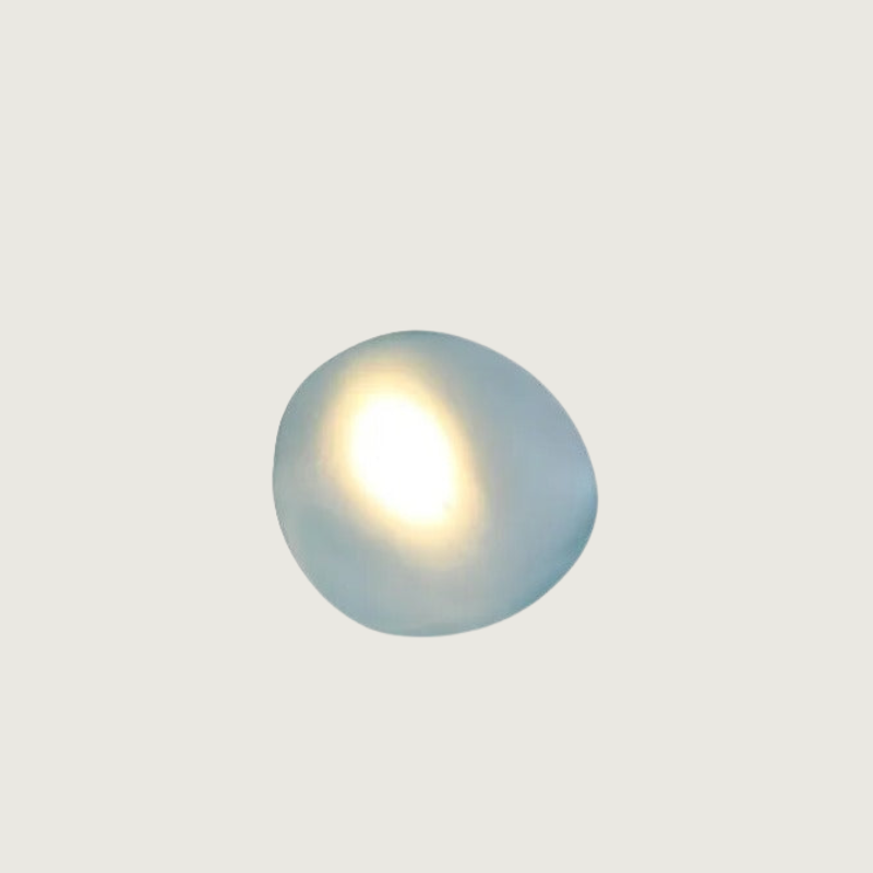 Lirena Farget Glass Vegglampe med Akryl Detaljer
