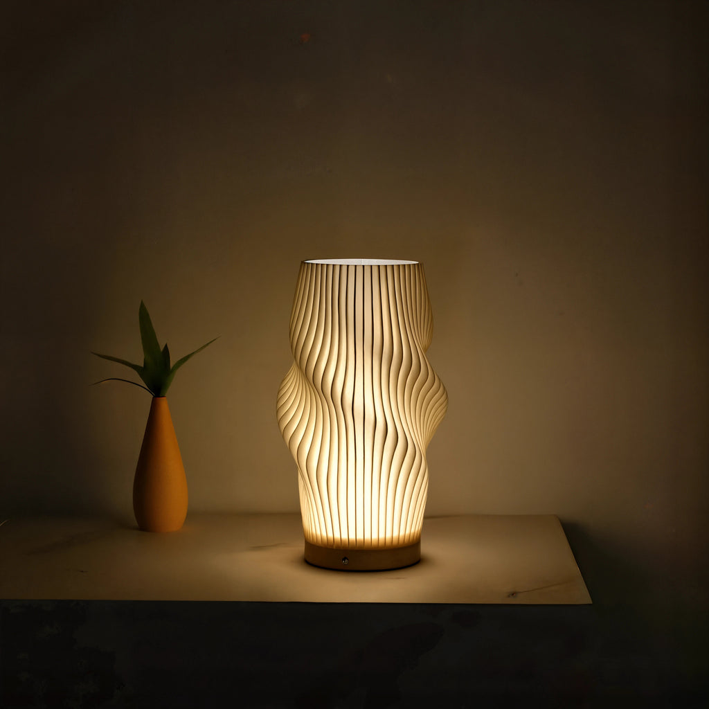 Nova LED bordlampe elegant moderne skrivebordslampe med varmt lys