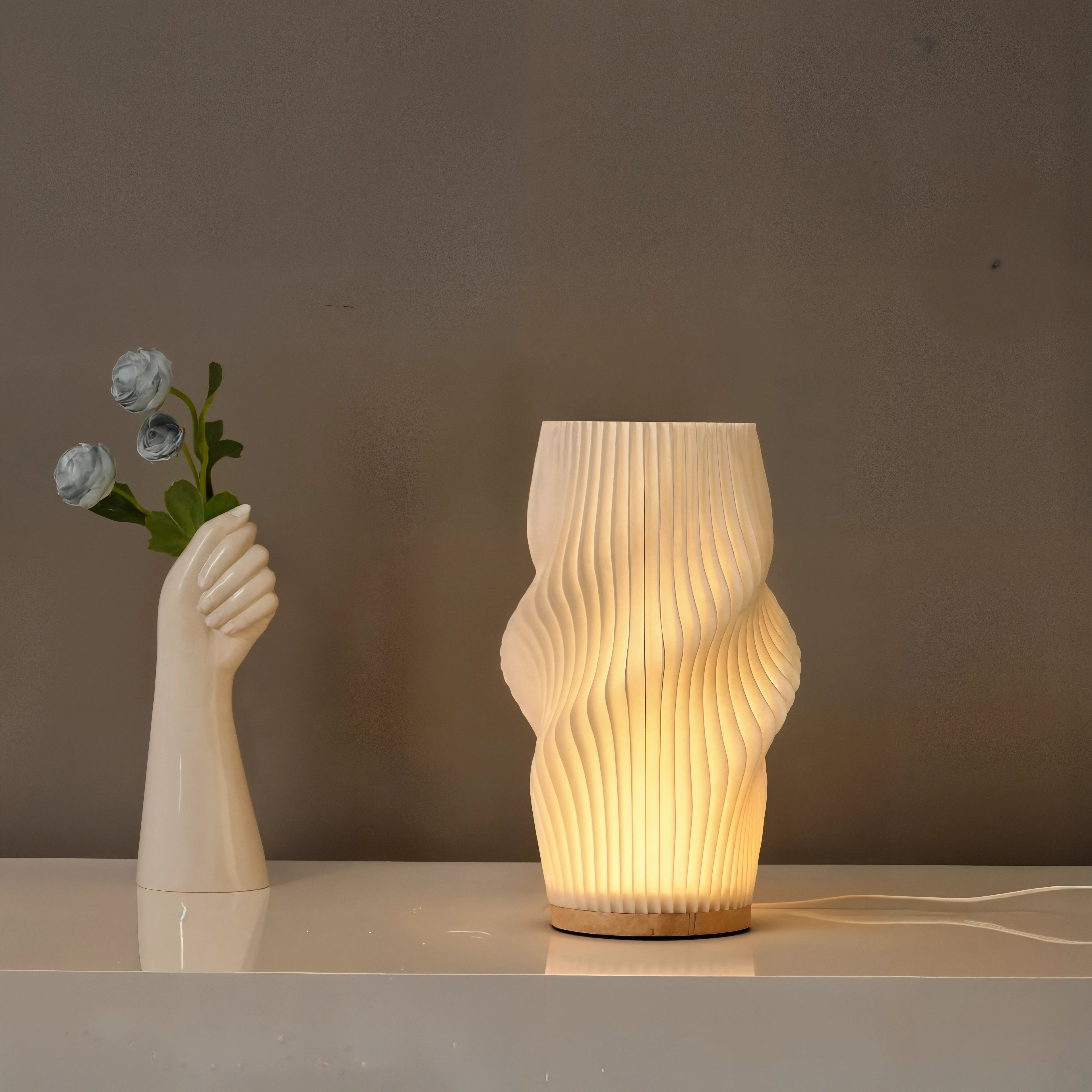 Nova LED bordlampe elegant moderne skrivebordslampe med varmt lys