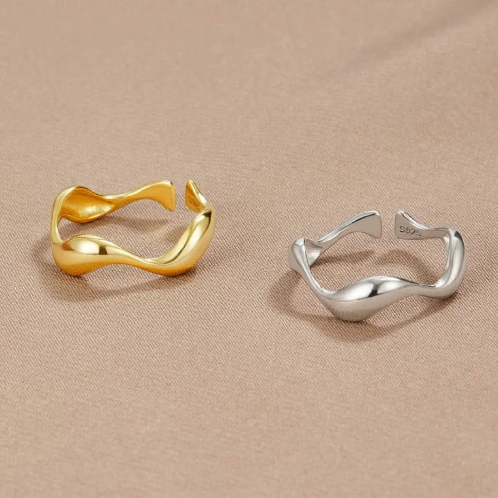 Anello regolabile in argento AzureTide per amanti dell'oceano, design minimalista a onda