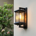 Nova arkitektonisk utendørs vegglampe i glass og aluminium