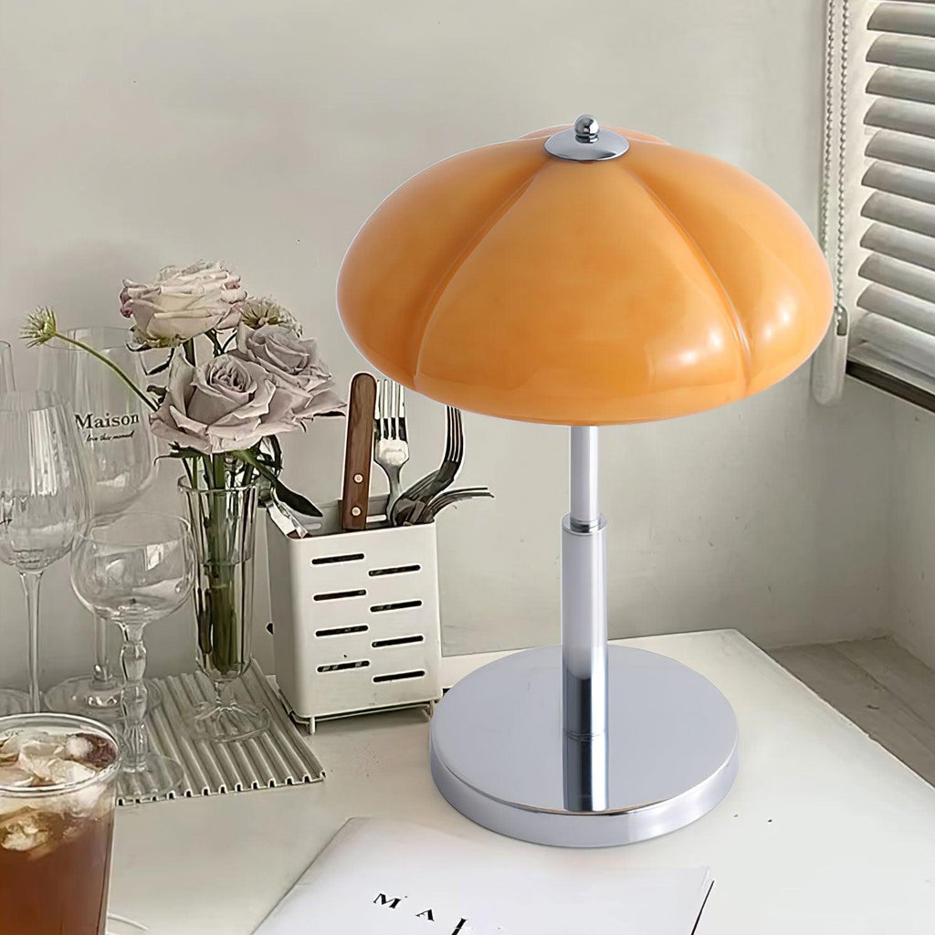 Pilz-Tischlampe im Bauhaus-Stil | Orntli