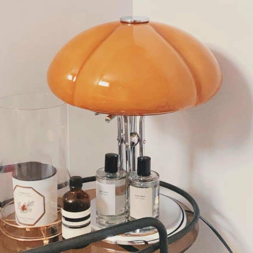 Pilz-Tischlampe im Bauhaus-Stil | Orntli