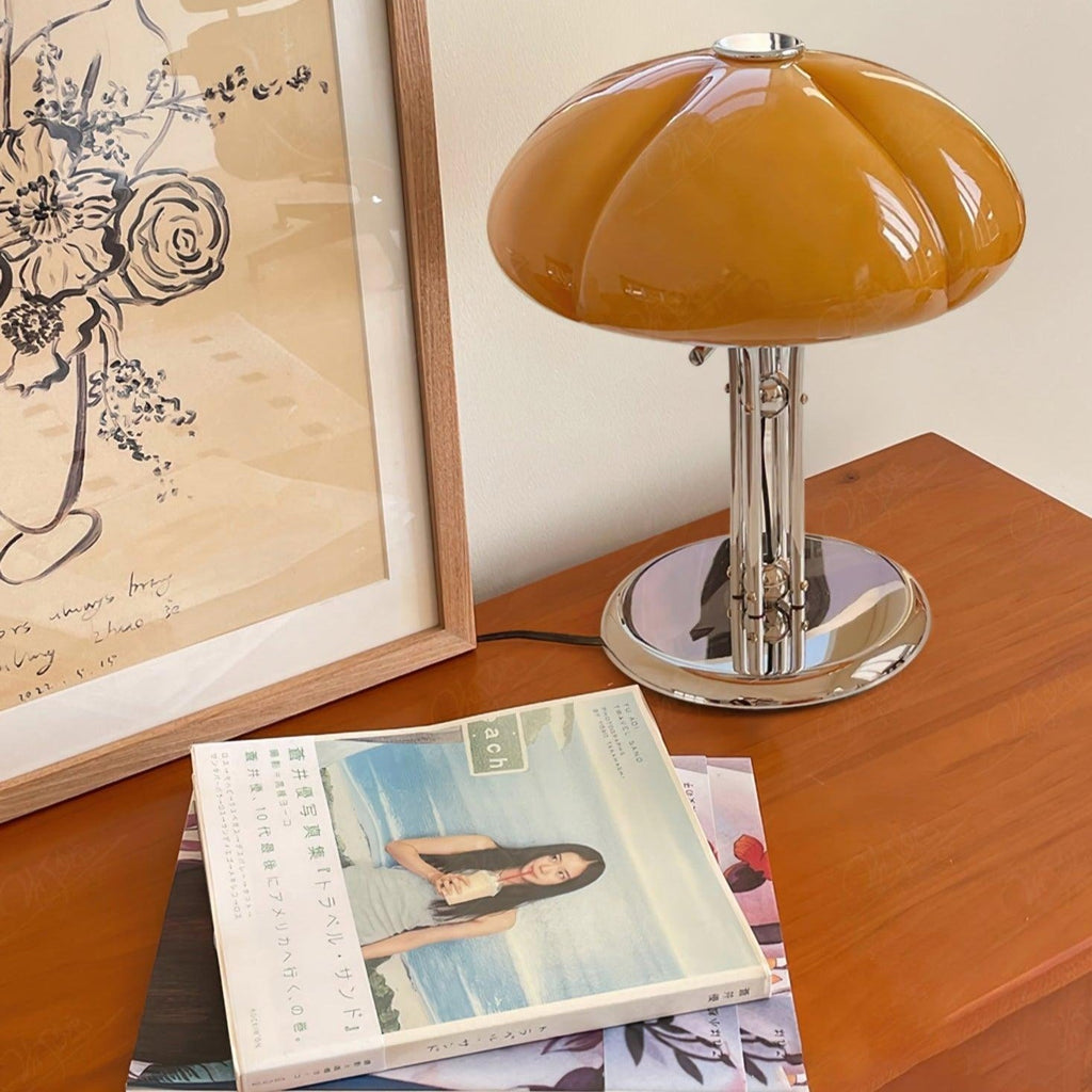 Pilz-Tischlampe im Bauhaus-Stil | Orntli