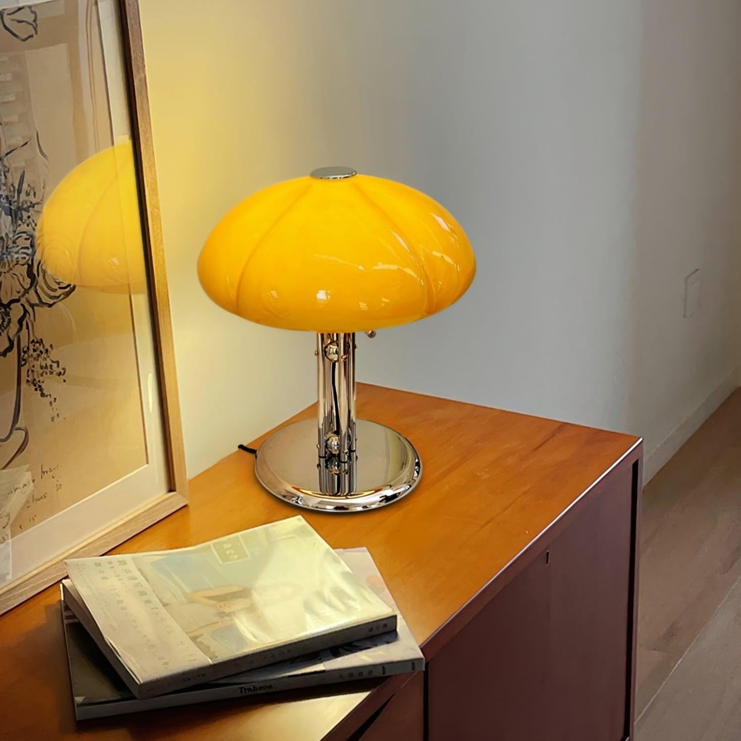 Pilz-Tischlampe im Bauhaus-Stil | Orntli