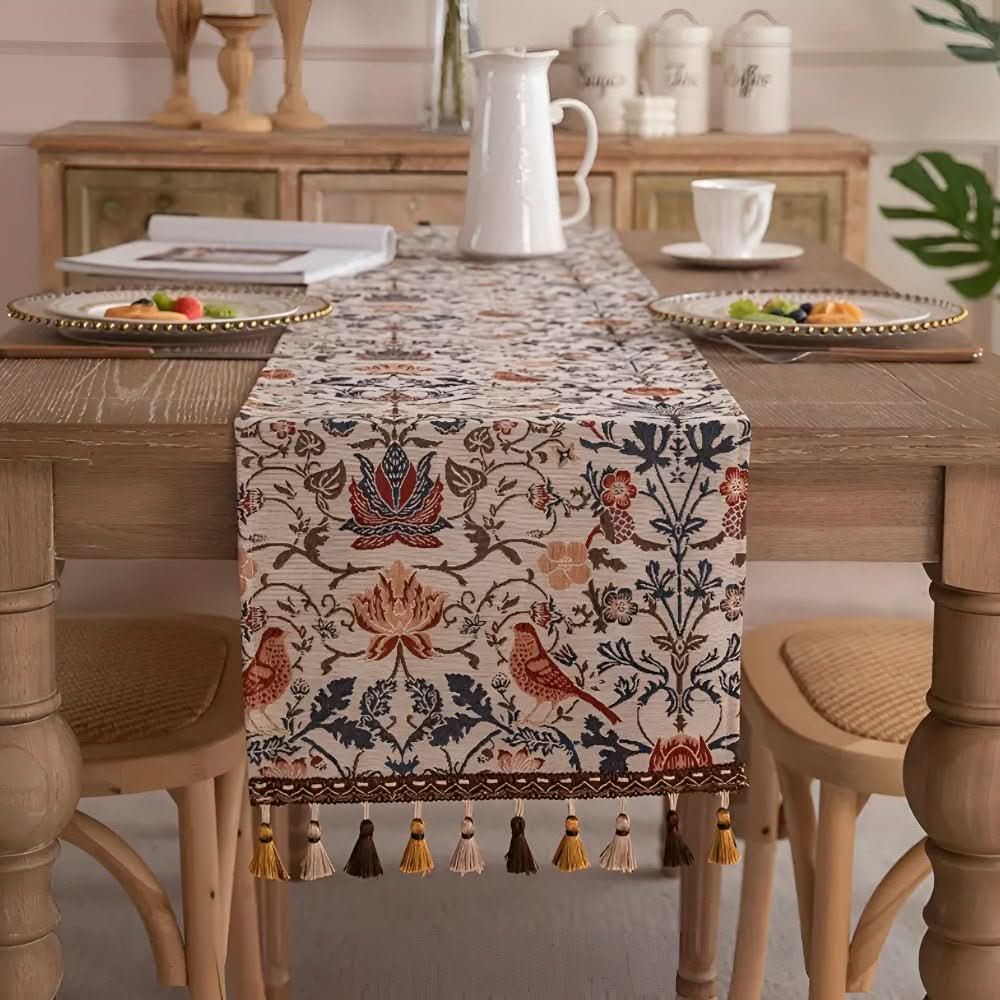HeritageWeave Tischläufer Jacquard mit floralem Vogelmotiv für Esszimmer, mit Fransen an den Rändern
