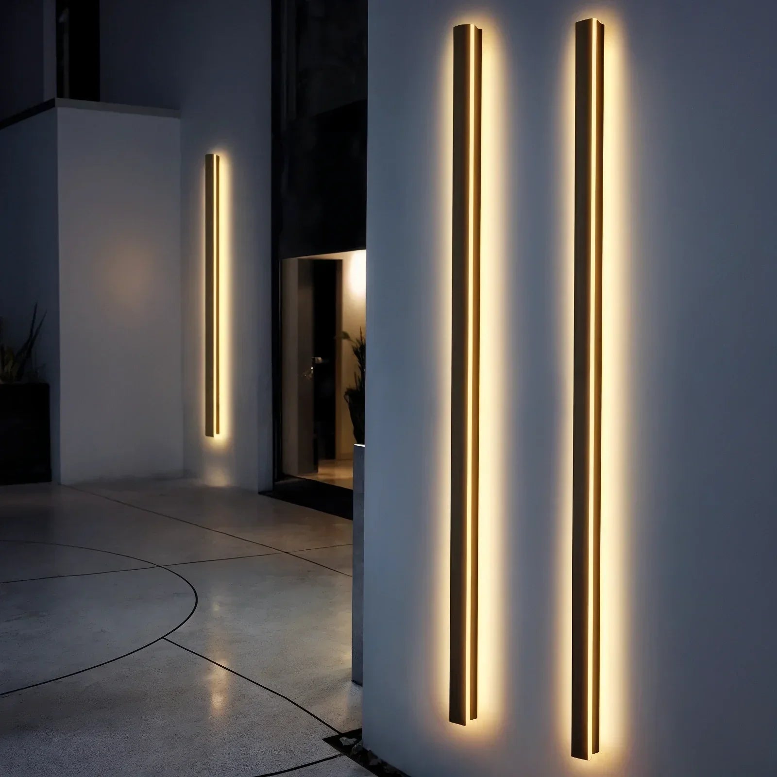 Lumineva robust elegant utendørs vegglampe for stemningsbelysning