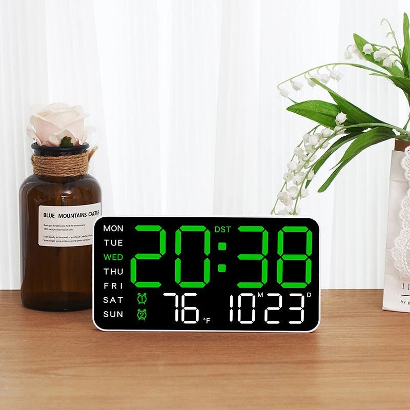 LumenWave digital veggklokke med fjernkontroll, dobbel alarm og temperaturvisning for hjemmet
