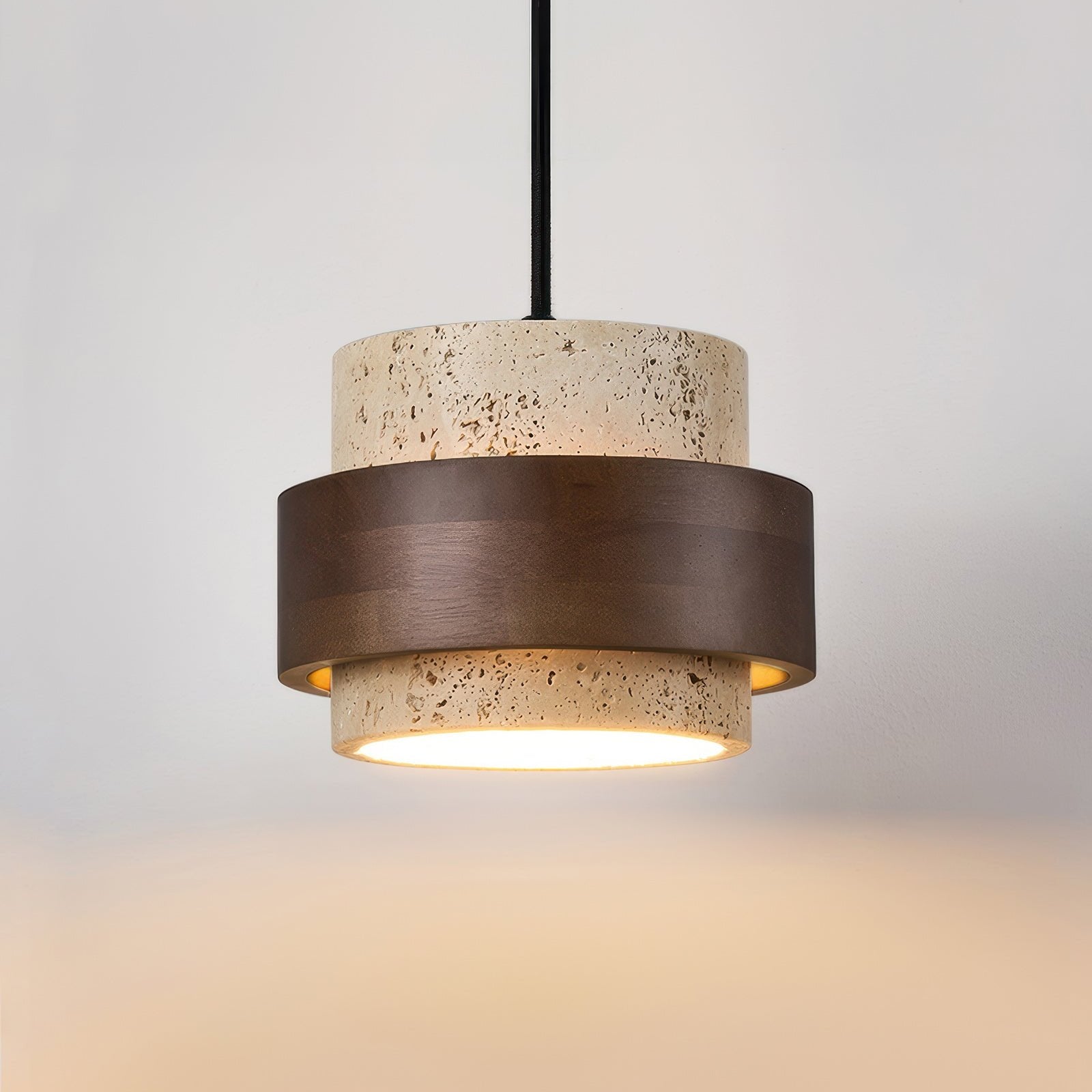 Solara Vintage Stone Pendant | Orntli