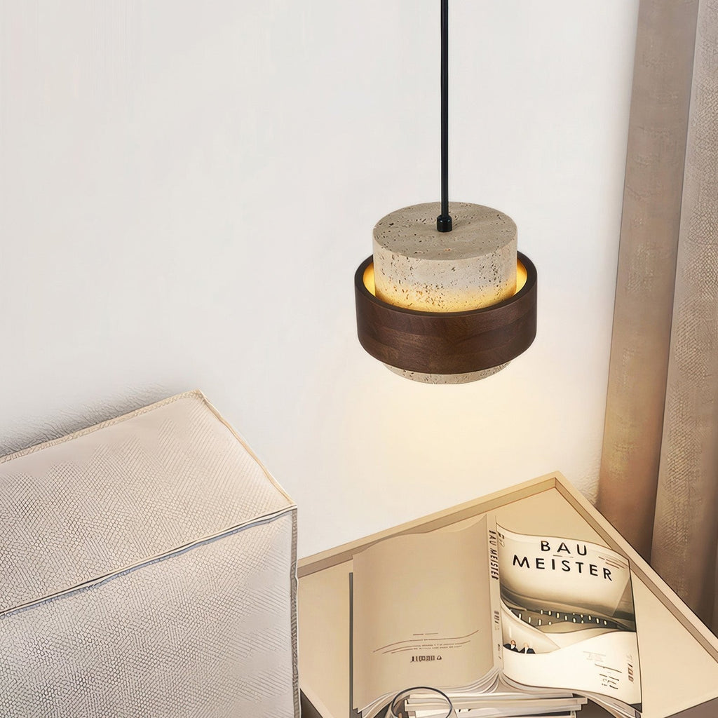 Solara Vintage Stone Pendant | Orntli