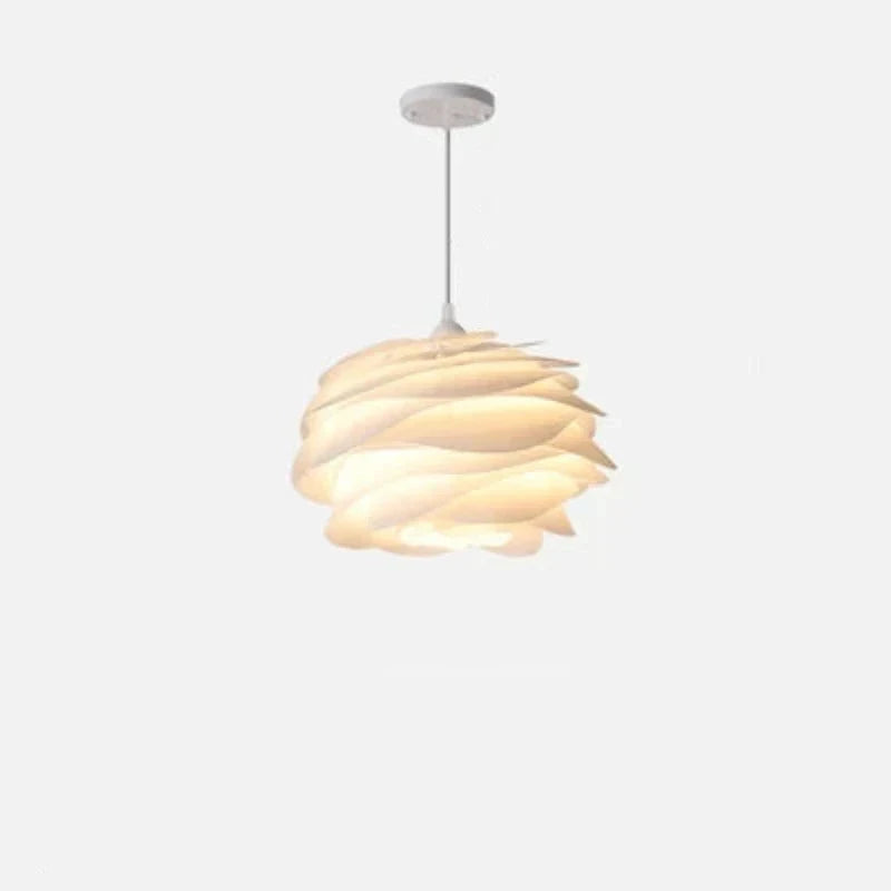 AuroraFlora Glasblüten-Deckenlampe mit rosenkranzinspirierter floraler Leuchtkraft