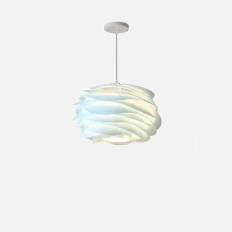 AuroraFlora Glasblüten-Deckenlampe mit rosenkranzinspirierter floraler Leuchtkraft