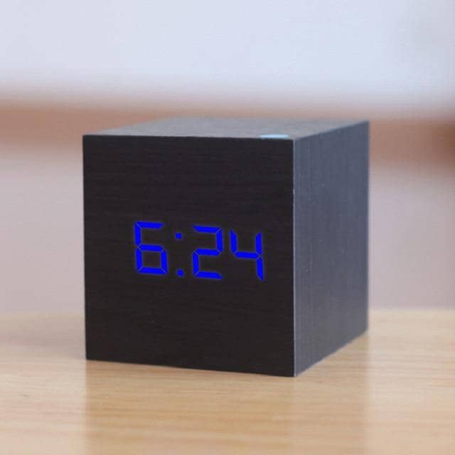 Personlig Træ Digital LED Vækkeur – Stilfuldt Hjemmedekorations Tilbehør med USB/Batteridrift