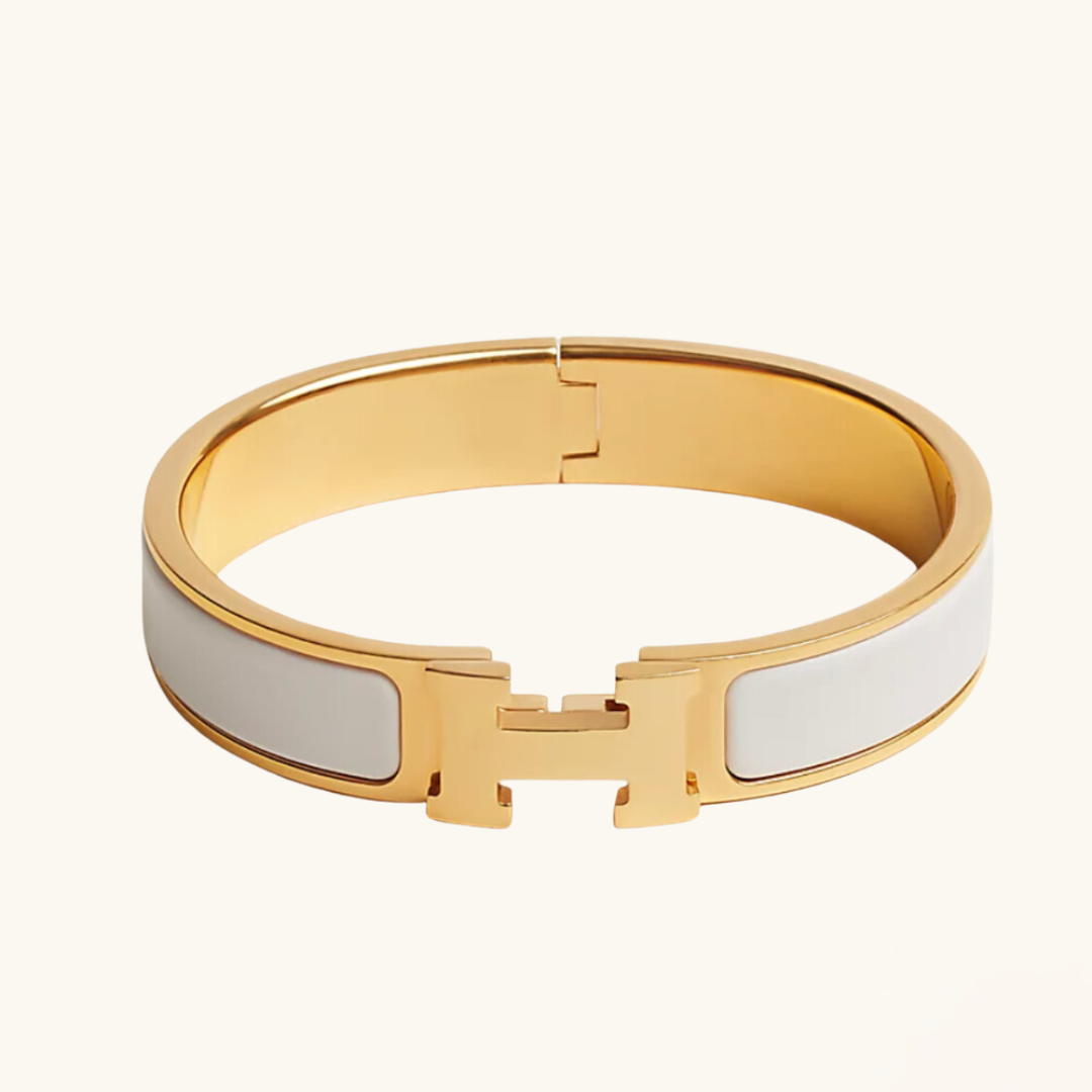 Gold Plated 18K Bracelet With Water And Sweat Resistant