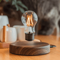 Żarówka LED LumiGlide z lewitacją magnetyczną i sterowaniem dotykowym