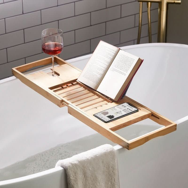 Vassoio da Bagno Estensibile in Bambù Aurevo con Porta Bicchiere da Vino e Porta Libri