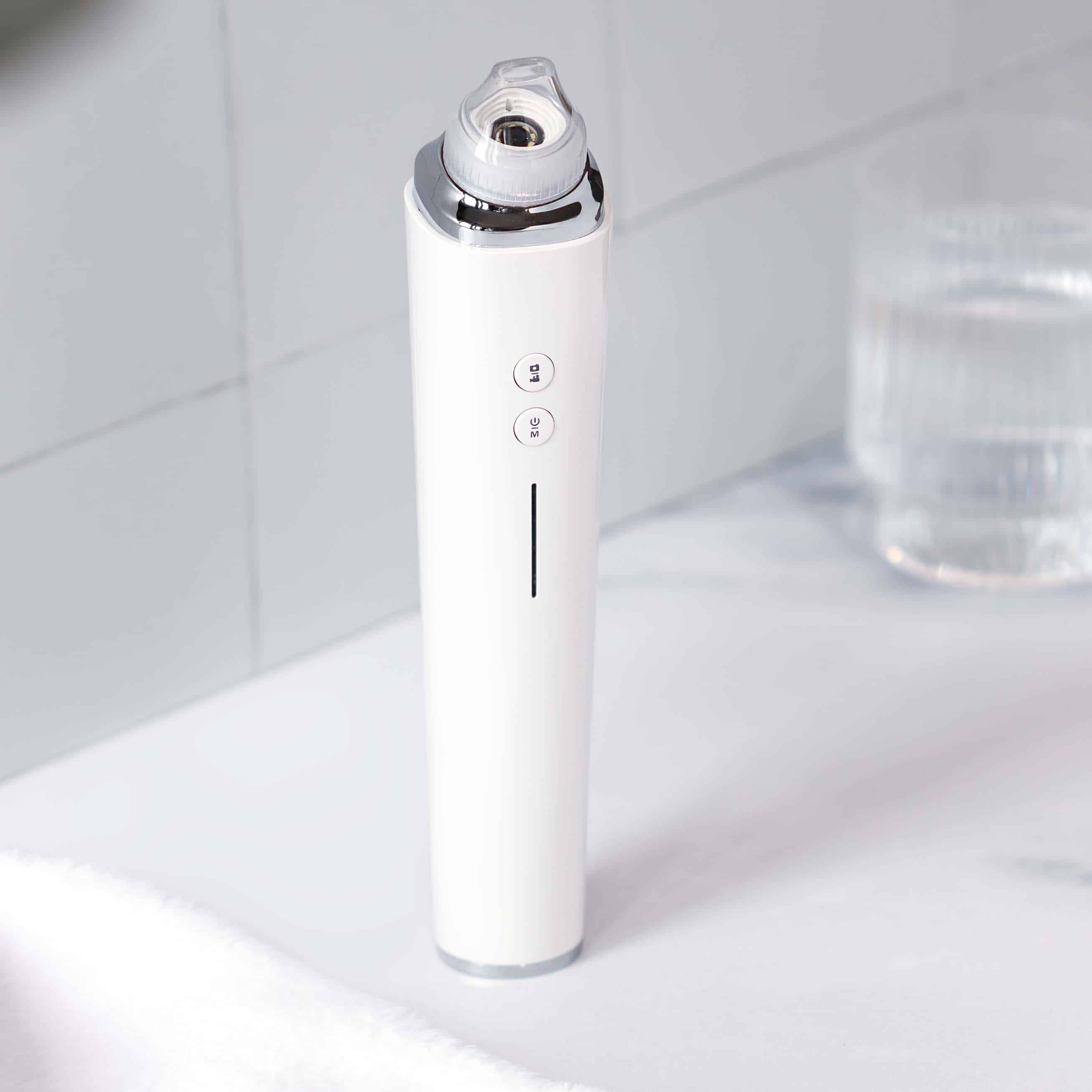 Blackhead Pro™ – Zbavte se všech černých teček a nečistot na obličeji