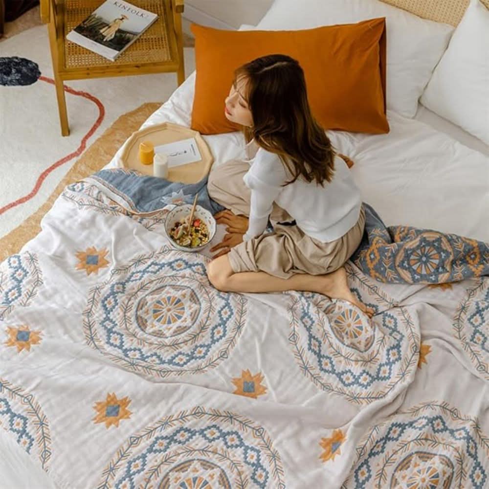 Přehoz BohoHaven Cotton Mandala pro vnitřní i venkovní použití