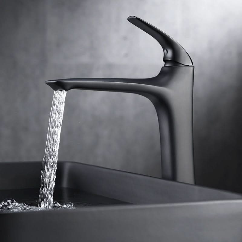 Robinet d'évier Brassline noir antique avec débit d'eau doux
