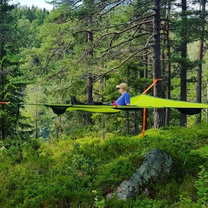 Amaca triangolare per due o tre persone con montaggio a 3 punti e cinghie anti-ribaltamento