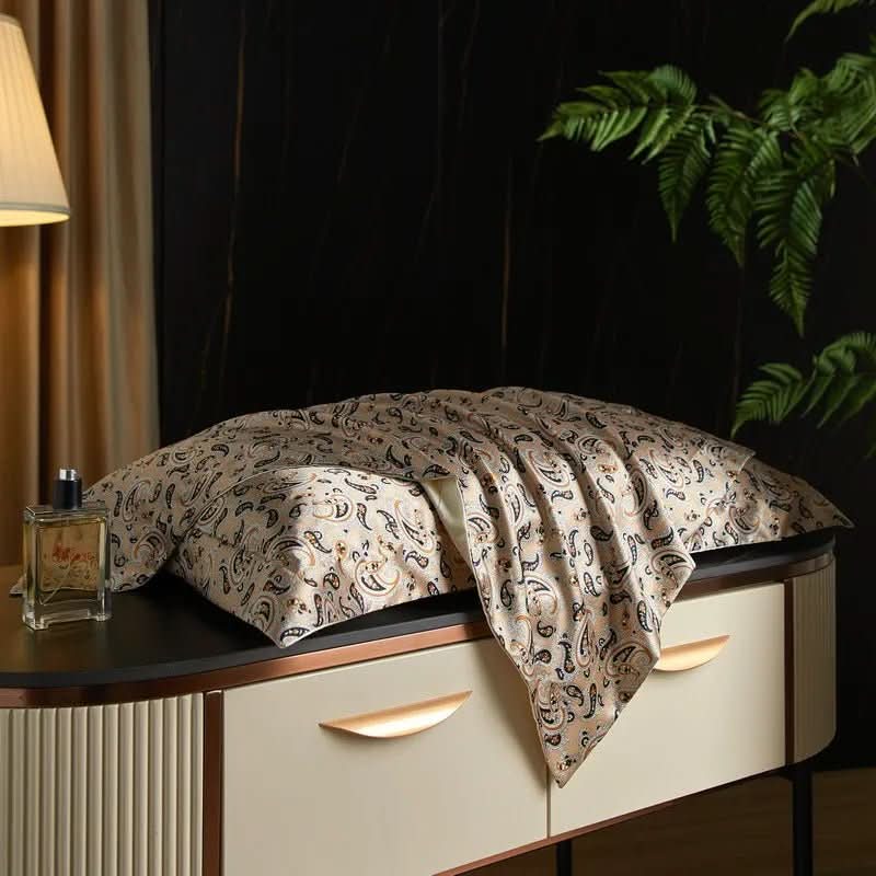 Povlak na polštář z morušového hedvábí Caressence pro elegantní spánek