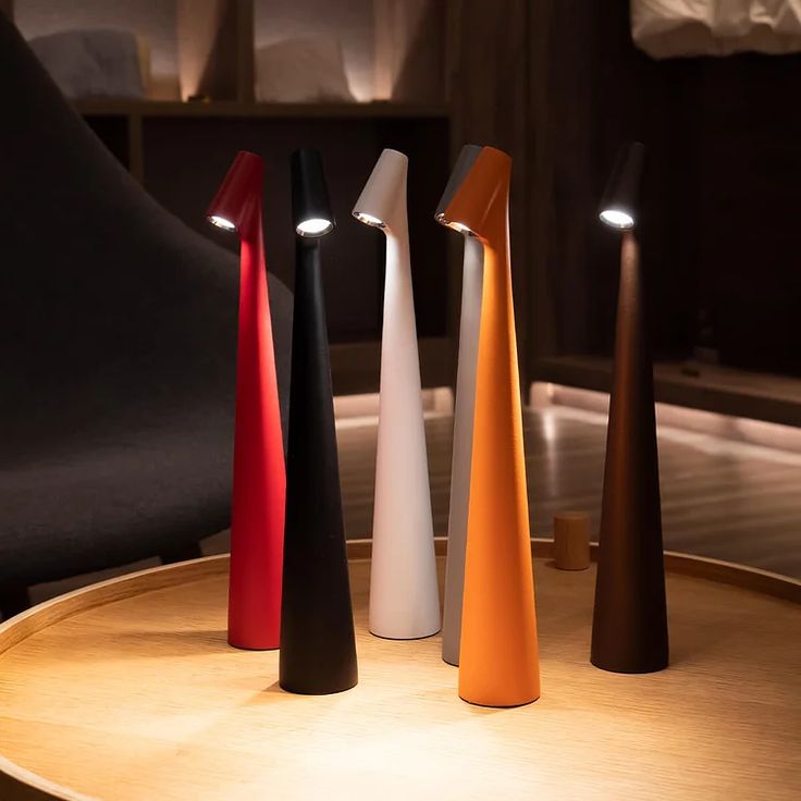 Nordisk minimalistisk design bordlampe | Trådløs | LED | Læselampe | Spisebordslampe