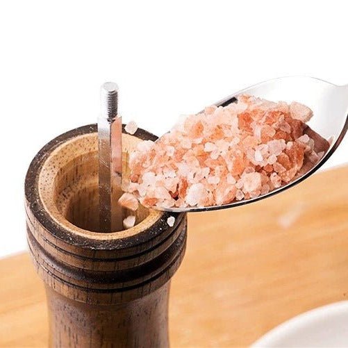 CHEFMILL Dřevěný mlýnek na pepř a sůl s nastavitelnou hrubostí mletí