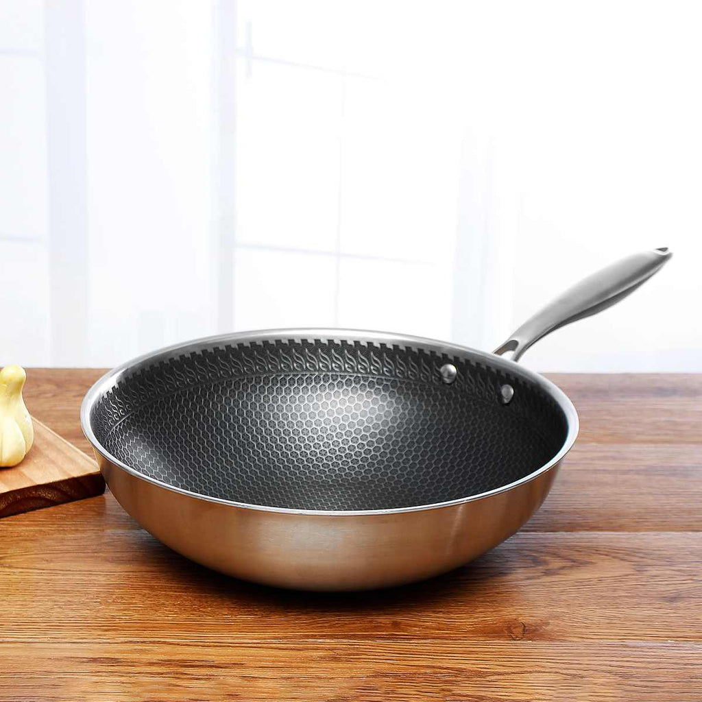 Pánev ChefSteel s nepřilnavým povrchem z nerezové oceli pro snadné vaření