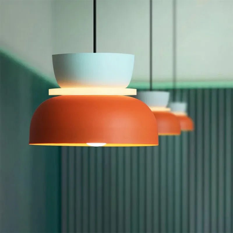 AstraLume varm hvit LED pendellampesamling med metallledning