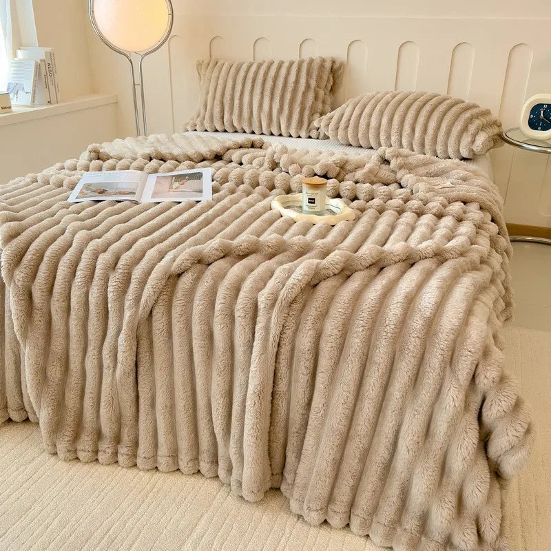 CLOUDBUN Cozy Faux Fur Blanket For Sofa And Bed Set