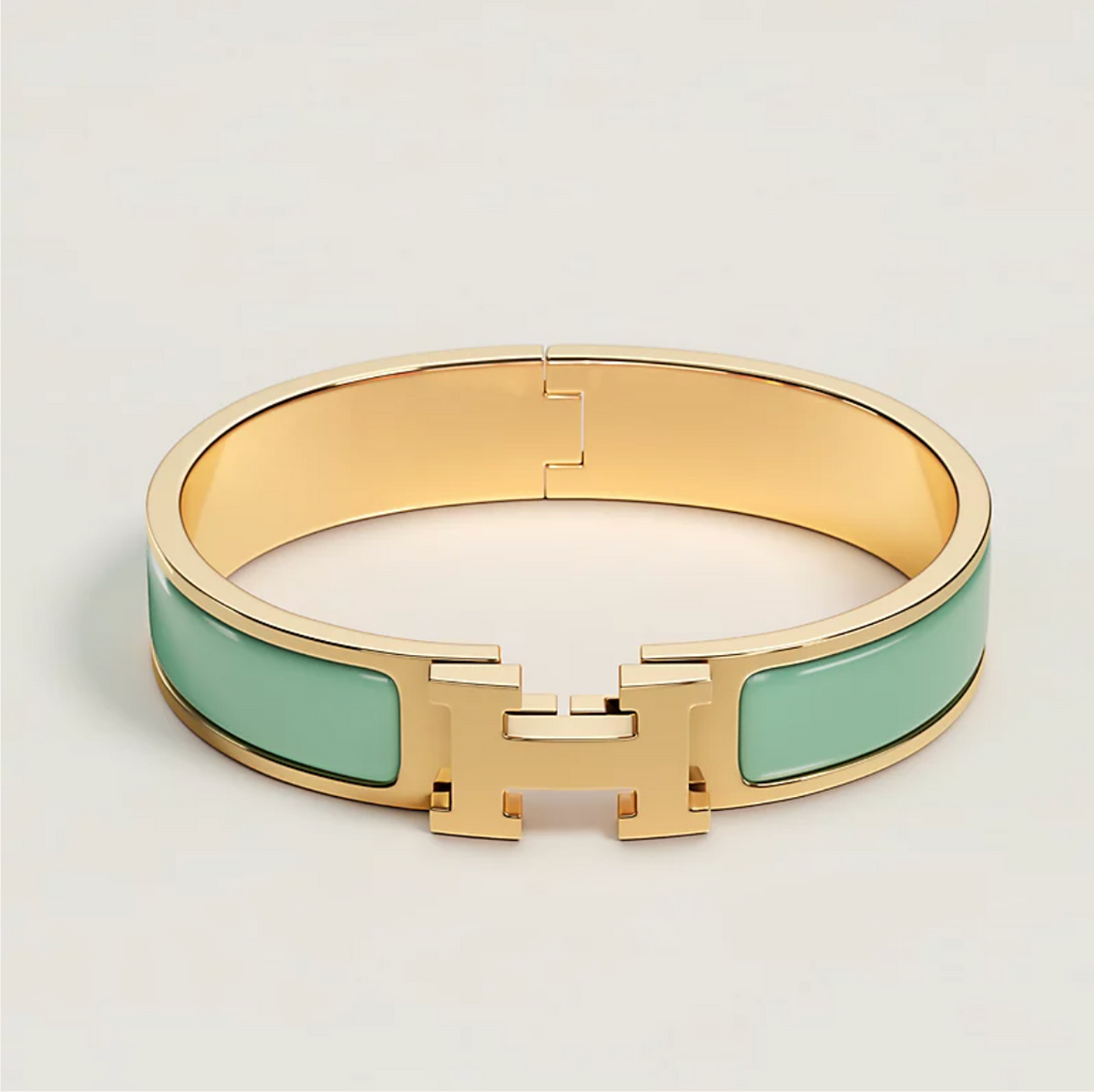 Gold Plated 18K Bracelet With Water And Sweat Resistant