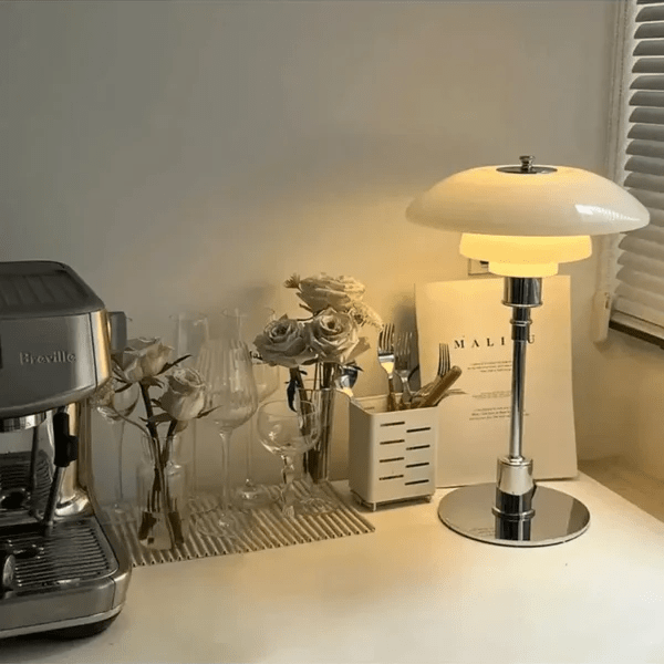 Danish Design Bordlampe med Dæmpbar Varm LED-lys Skandinavisk Stil