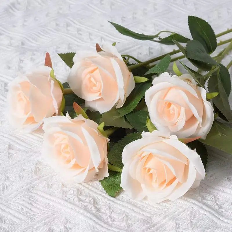 DECOVEL fløjlsroser til Valentinsdag dekoration og romantiske arrangementer
