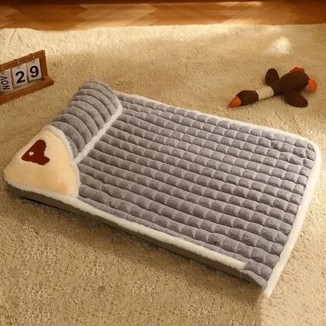 Pat moale pentru câini mici și medii cu confort luxos și plăcut de la CosyNest