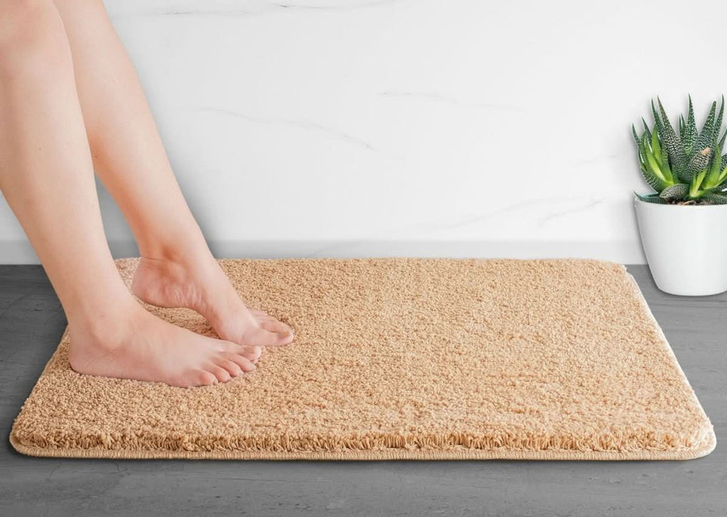 Luxura UltraSoft Bath Mat With Anti Slip Backing And Super Absorbent Microfiber