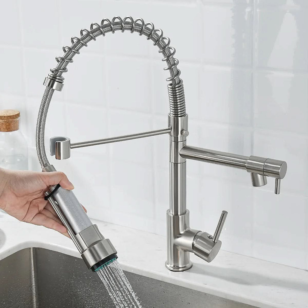 DualFlow schwarzer und goldener Messing-Küchenhahn mit zwei Ausläufen und einem Hebel