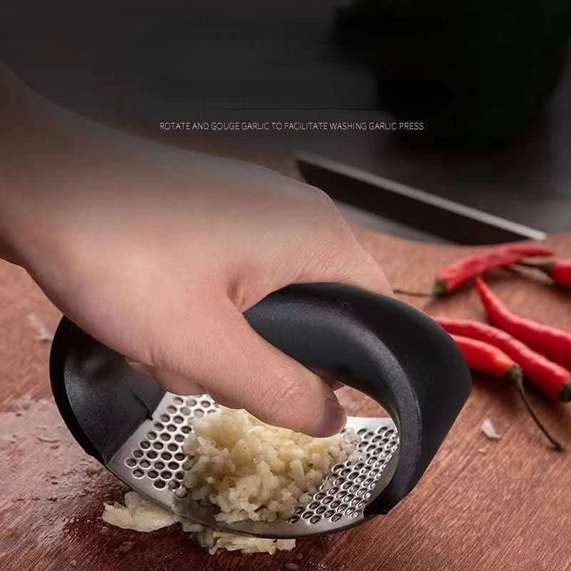 EasyMince nerezový mlýnek na česnek a zeleninu