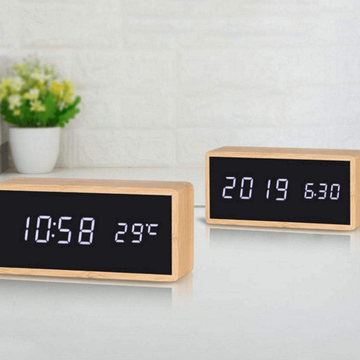 ECOCLOCK Bambus-Wecker mit LED-Zeitanzeige und Temperaturanzeige