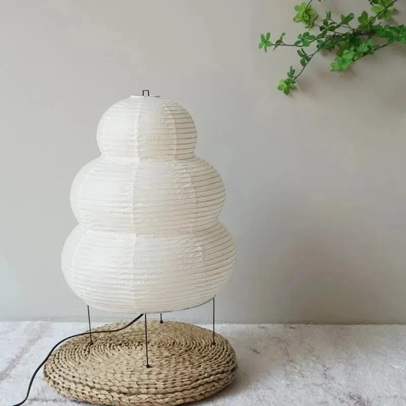 Lampă de podea KumoLumi cu hârtie de orez Washi albă și lumină difuză