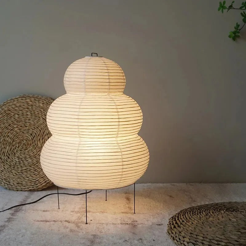 Lampă de podea KumoLumi cu hârtie de orez Washi albă și lumină difuză