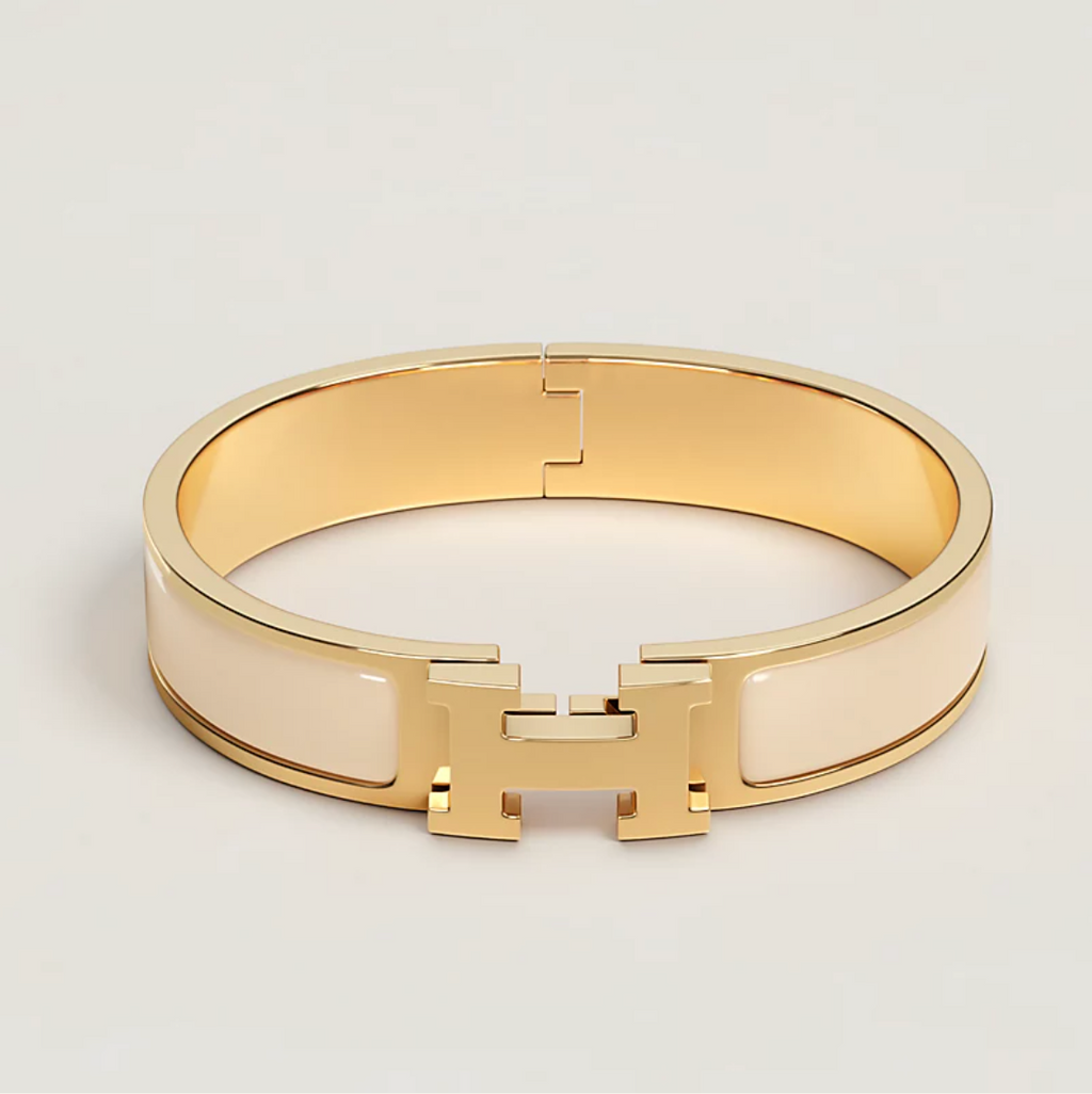 Gold Plated 18K Bracelet With Water And Sweat Resistant