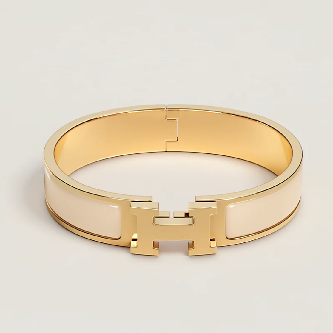 Gold Plated 18K Bracelet With Water And Sweat Resistant